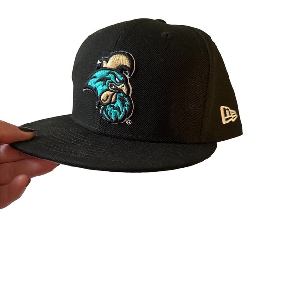 New Era 59fifty CCU Chantacleers Fitted Baseball‎ Cap 6 7/8 Pre-owned - Picture 1 of 8